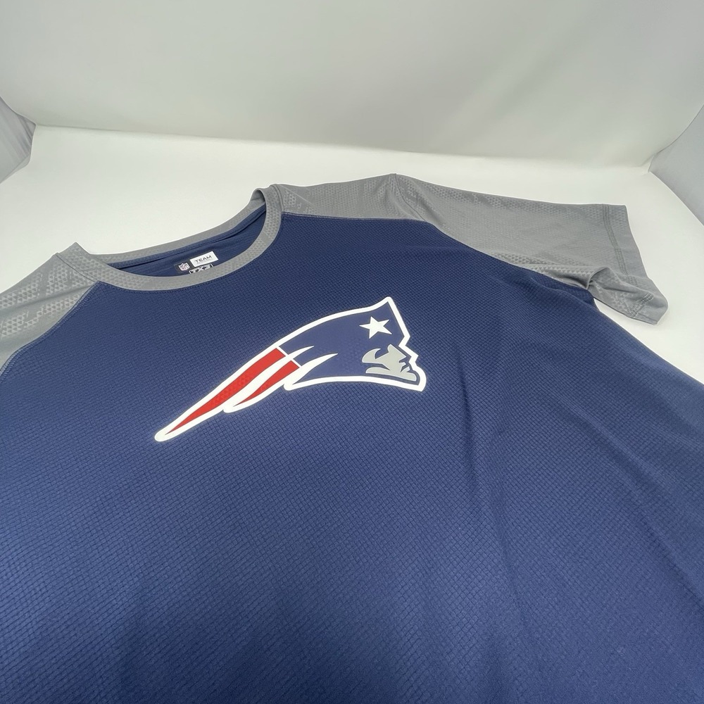 New England Patriots‎ NFL Team Apparel TX3 Cool T-Shirt Men's Size L Football